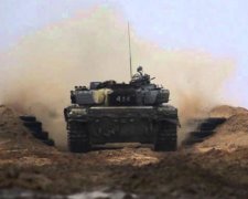 Боевики "освобождали" Авдеевку танками: погиб украинский воин