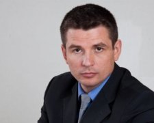 Комісія з офшорів стане відволікаючим маневром від злочинів Порошенка