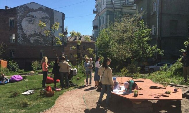 Ничего святого: в Киеве сквер Небесной сотни оказался на грани уничтожения, все ради денег