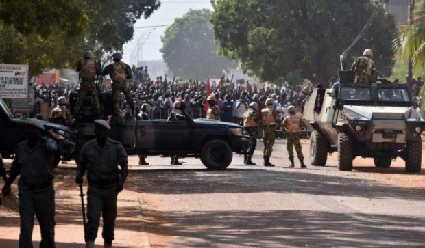 Военный переворот в Буркина-Фасо: гвардия взяла в заложники президента и министров