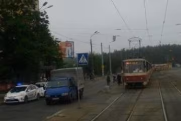 В Киеве умерший пассажир парализовал движение трамваев