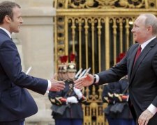 Макрон назвал условия ужесточения антироссийских санкций