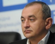 Лідер "Оплоту" продав Кулику автівку і підстрахував з квартирою