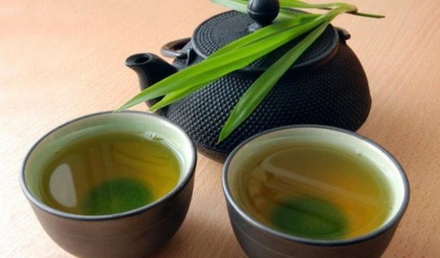 Зеленый чай и физкультура способны побороть болезнь Альцгеймера