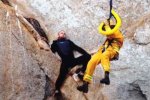 Хлопець освідчився коханій та застряг на горі (фото)
