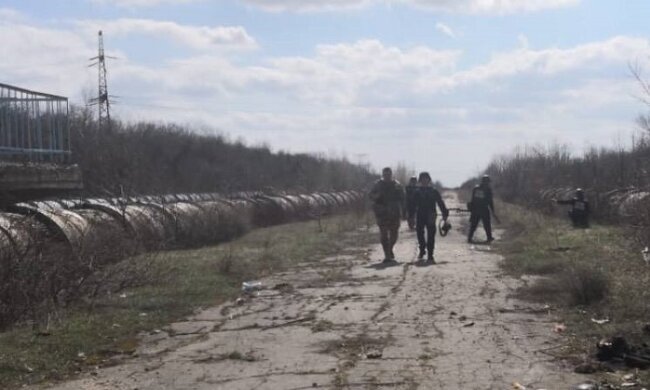 Под Донецком прозвучал мощный взрыв, среди защитников Украины есть жертвы: "Оторвало стопу и перебило ноги..."