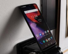 Владельцы OnePlus 6 столкнулись с очередной проблемой