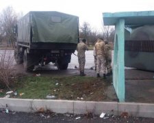 Вантажівка Нацгвардії влаштувала криваве місиво на зупинці