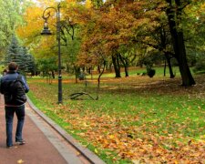 Украинцев предупредили о планах стихии на осень и зиму: "Готовьтесь к жаре"