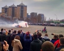 Байкери відкрили мотосезон ефектним дріфт-шоу (фото, відео)