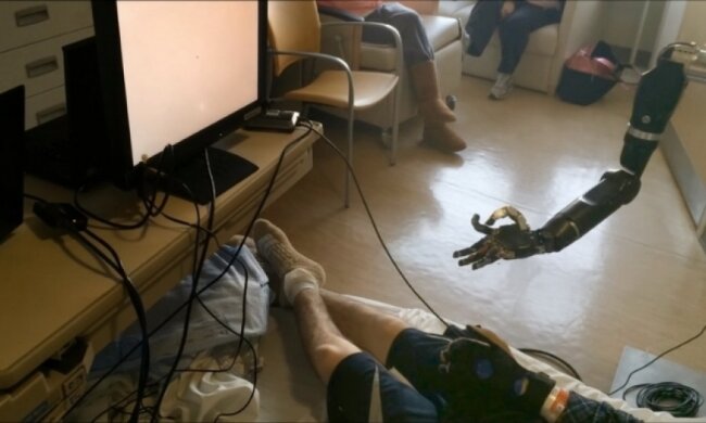 Ученые создали чудо-протез (видео)