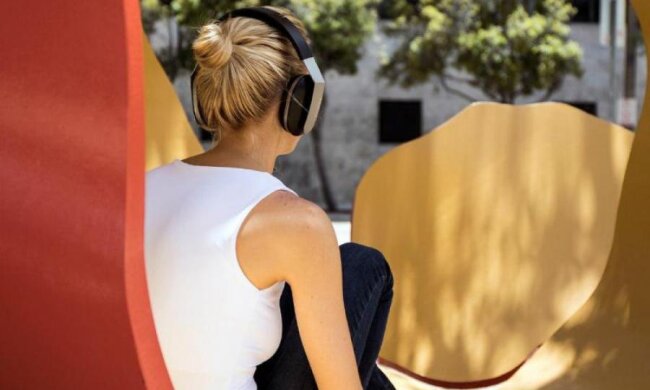 Появились бюджетные наушники, выглядящие очень дорого