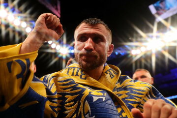 Ломаченко-Кэмпбелл: как наш Василий третий пояс чемпиона вырвал, лучшие кадры боя