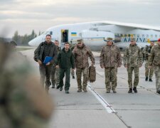 Зеленський з військовими, фото: ОПУ