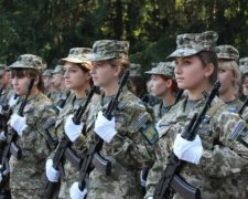 Хоче стати копом: як оголені студентки заробляють на сесію