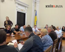 Поврежденный дом в Киеве