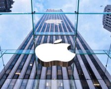 Apple скупить всі газети світу