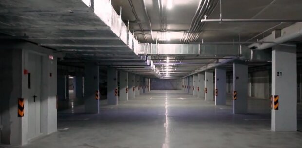 Подземный паркинг. Фото кадр из Youtube