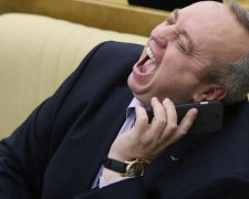 Российский сенатор по-хамски ответил Порошенко о "кремлевском спруте"