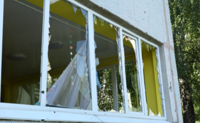 Как защитить окна от взрывной волны: бюджетный лайфхак от украинки