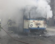 Львівський трамвай спалахнув на ходу: відео