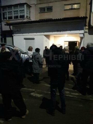 протесты в Черновцах, фото "Хуйові Чернівці"