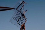 DARPA створює дрон, який буде розчинятися в повітрі