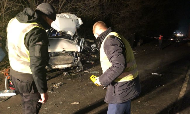 В тройном ДТП погибли полицейские: авто превратились в металлолом, фото 18+