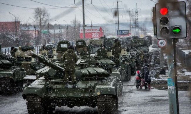 Тривожні цифри: стало відомо, скільки російських танків на Донбасі
