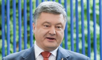 Падіння рейтингу Порошенка відбувається швидше за економічне зростання