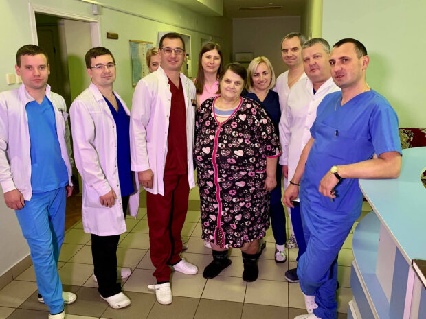 Львівські хірурги готуються до унікальної операції, фото: ZAXID