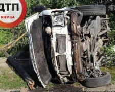Підліток розбився на викраденому авто