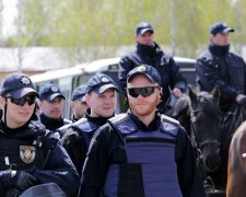 Погорів на рекламі: у Києві затримали ескобара з наркотиками на 10,5 мільйонів гривень