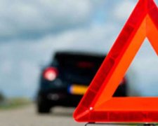 Таксист збив дітей біля школи в Харкові