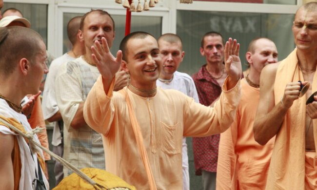 Кришнаїти в Україні Фото з відкритих джерел