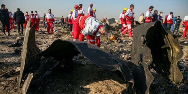 Пилоты украинского Boeing 737 отвели самолет от жилых домов Тегерана, детали