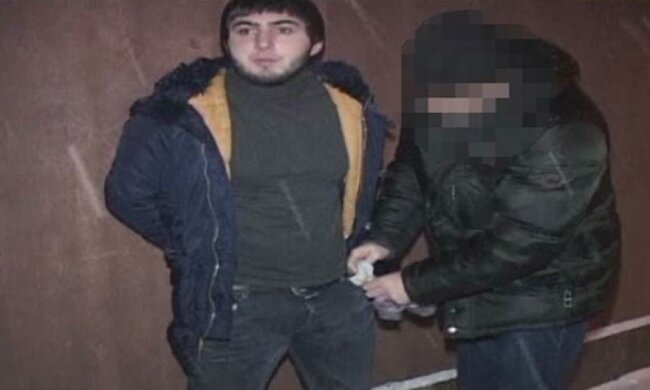 Банда пограбувала 30  відвідувачів розважальних закладів (фото, відео)