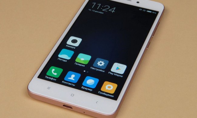 Xiaomi готує до виходу смартфон з двома екранами