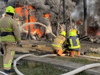 Обстріл, пожежа / фото: Facebook