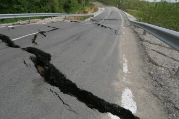 Землетрясение, фото из открытых источников