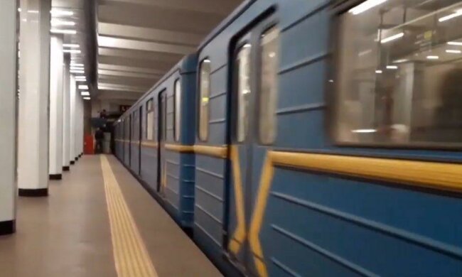 У Києві перекрили червону гілку через мінера на мосту Метро - на які станції краще не потикатися