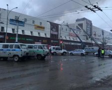 Мітинг в Кемерово: у місто зайшли колони військової техніки