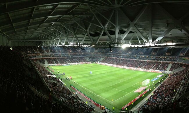 Футболісти під час гри влаштували дикий перфоманс через порожні гаманці, краще б їм заплатили: відео