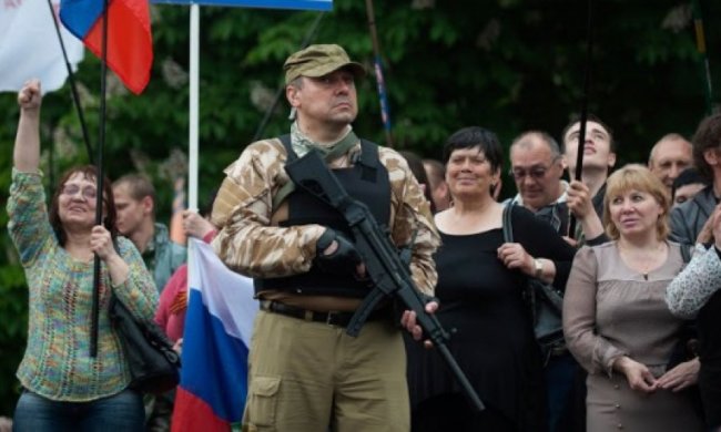 Жители Антрацита протестовали против террористов