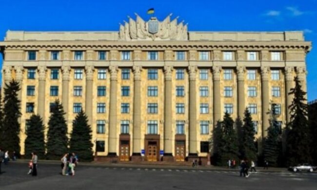 Більше півтисячі людей евакуювали через «замінування» Харківської ОДА