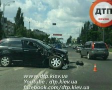 Аварія у Києві спровокувала затяжну пробку