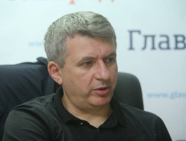 Юрий Романенко, фото из свободных источников