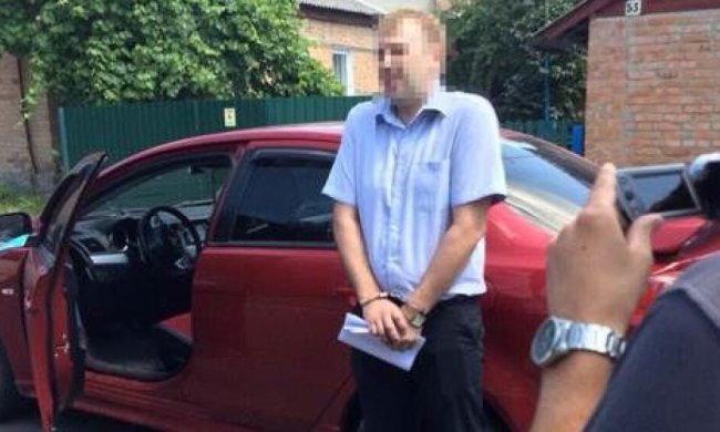 Зампрокурора Белой Церкви поймали на взятке в 100 тысяч гривен