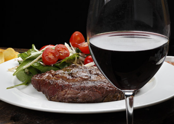 М'ясо та вино, зображення з вільних джерел