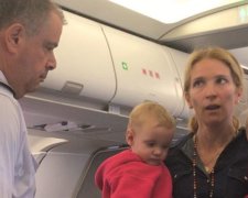 Черговий авіаперевізник США почав принижувати пасажирів